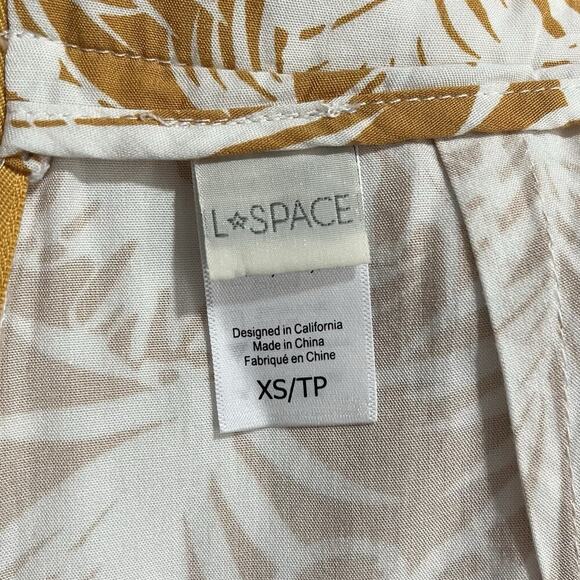 L Space Hermosa Floral Wrap Skort Size XS Yellow Seaside Escape Tropical Beachy - Picture 5 of 7